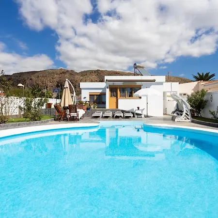 別荘 Palm Mar With Pool And Garden アロナ